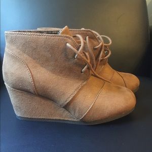 Camel suede booties 7.5 Never worn!